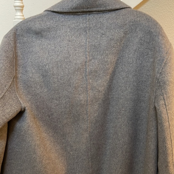 GAP Tall small Grey coat 50%wool, 50%polyester, in excellent condition. - Picture 6 of 8